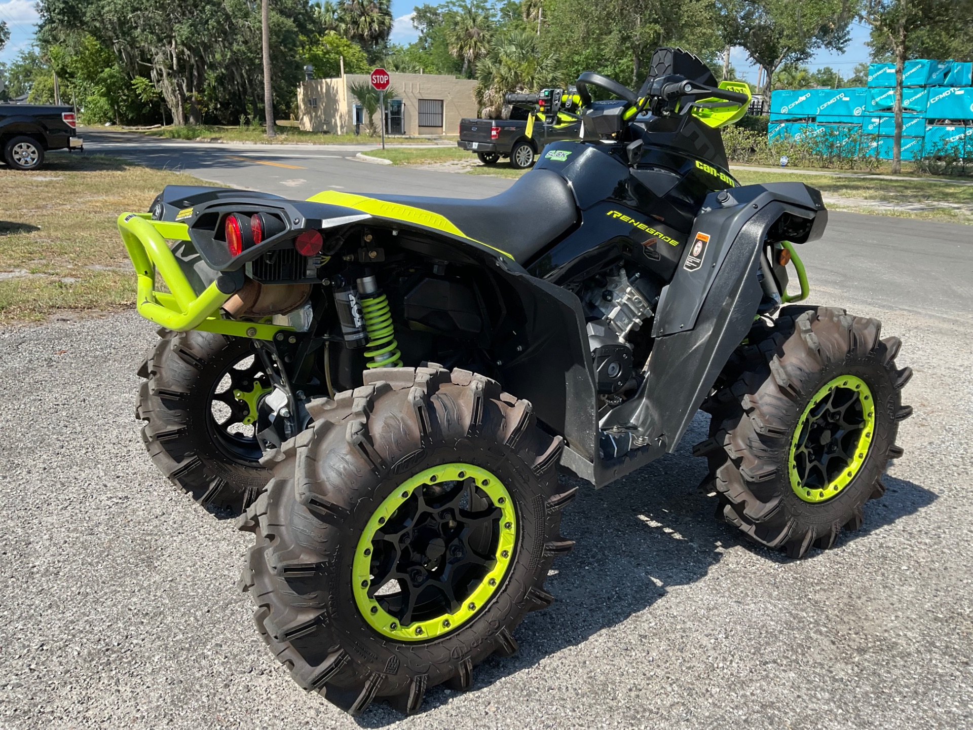 2021 Can-Am Renegade X MR 1000R with Visco-4Lok in Sanford, Florida - Photo 8