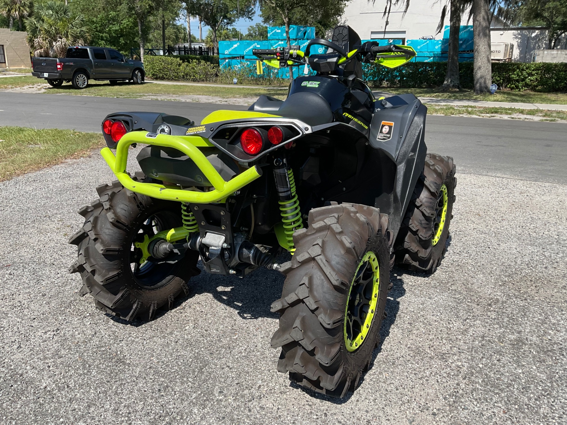 2021 Can-Am Renegade X MR 1000R with Visco-4Lok in Sanford, Florida - Photo 9