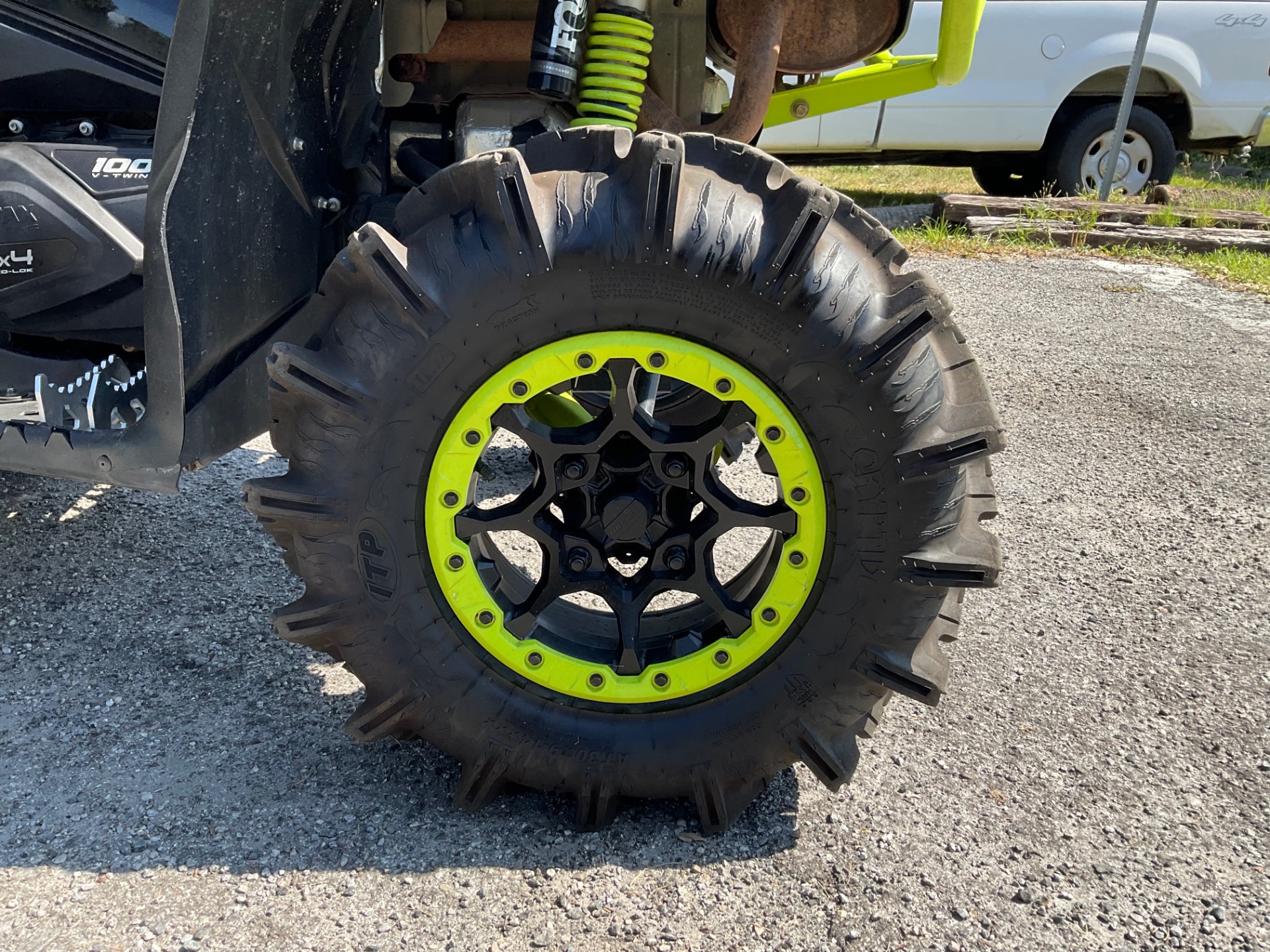 2021 Can-Am Renegade X MR 1000R with Visco-4Lok in Sanford, Florida - Photo 12