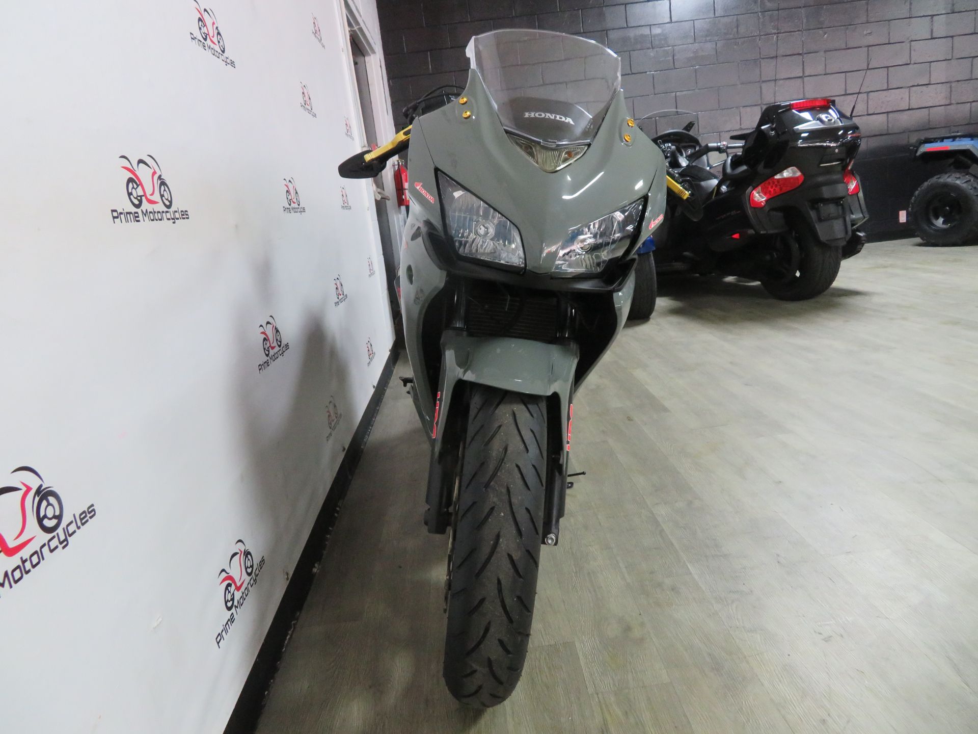 2014 Honda CBR®500R in Sanford, Florida - Photo 4