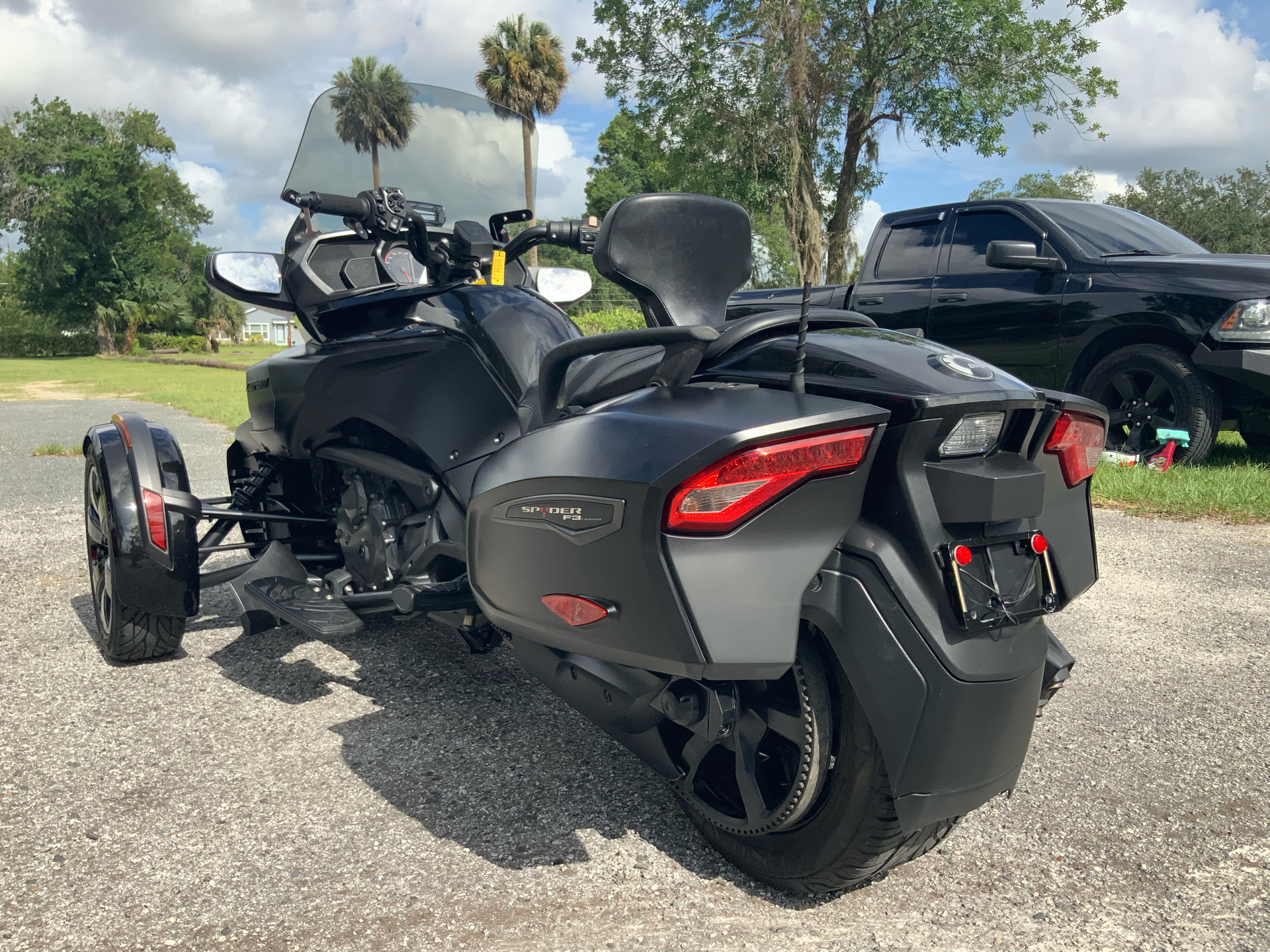 2016 Can-Am Spyder F3 Limited in Sanford, Florida - Photo 8