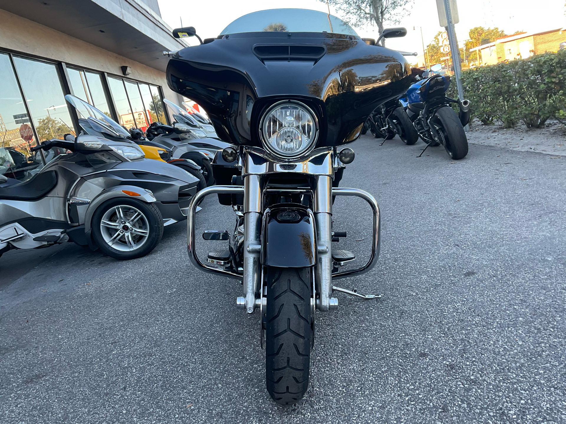 2019 Harley-Davidson Street Glide® in Sanford, Florida - Photo 4