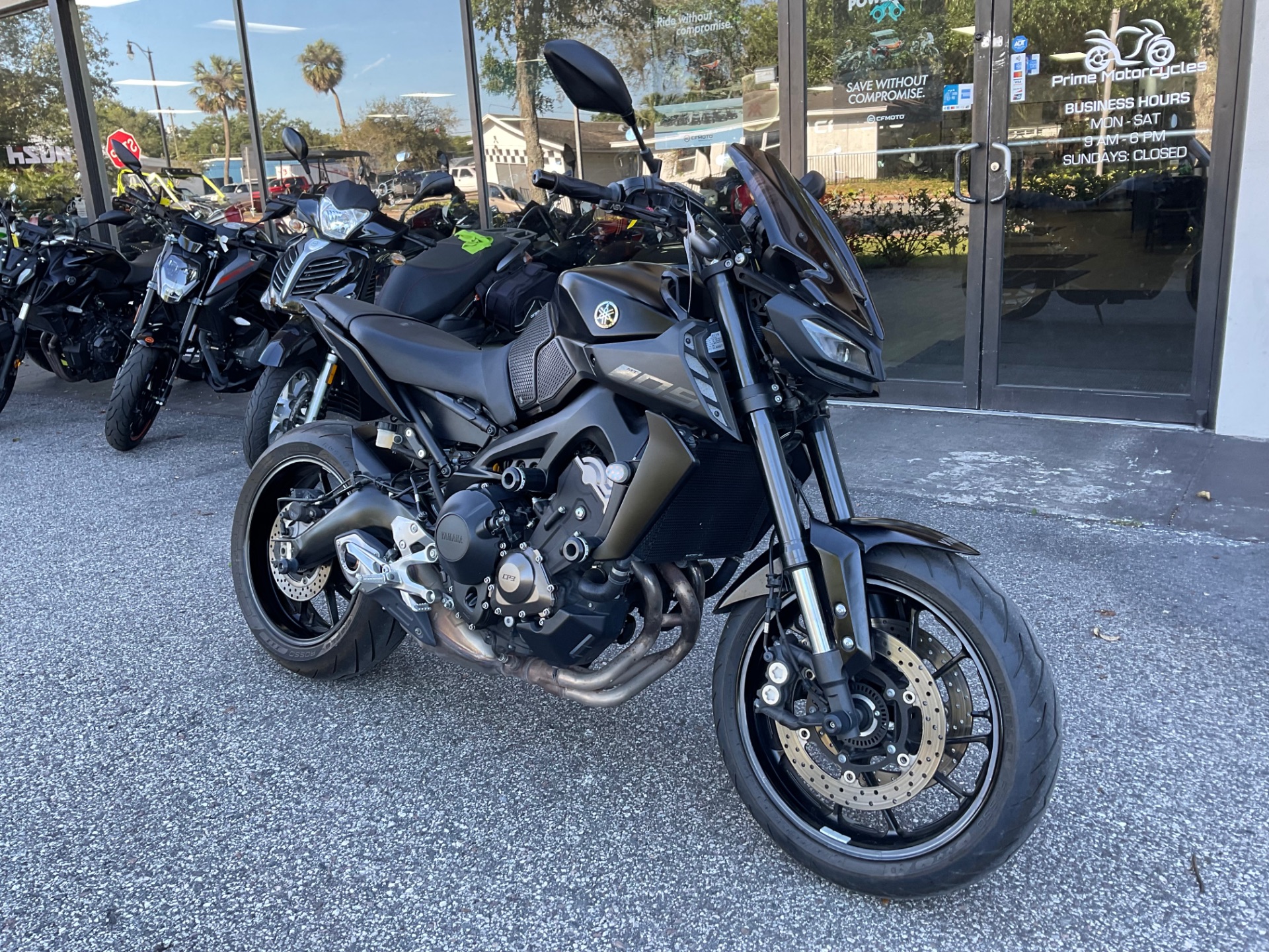 2020 Yamaha MT-09 in Sanford, Florida - Photo 6