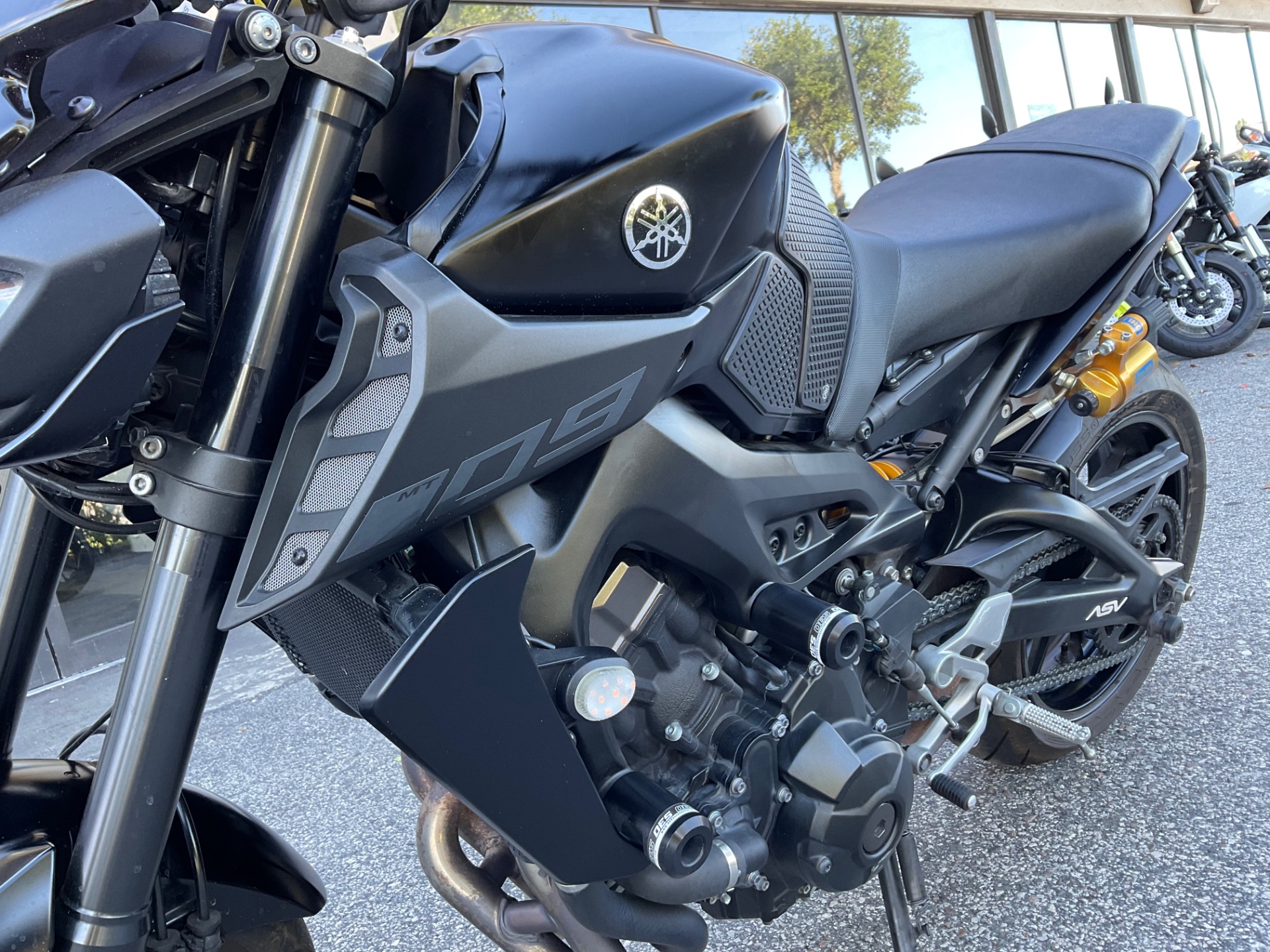 2020 Yamaha MT-09 in Sanford, Florida - Photo 13