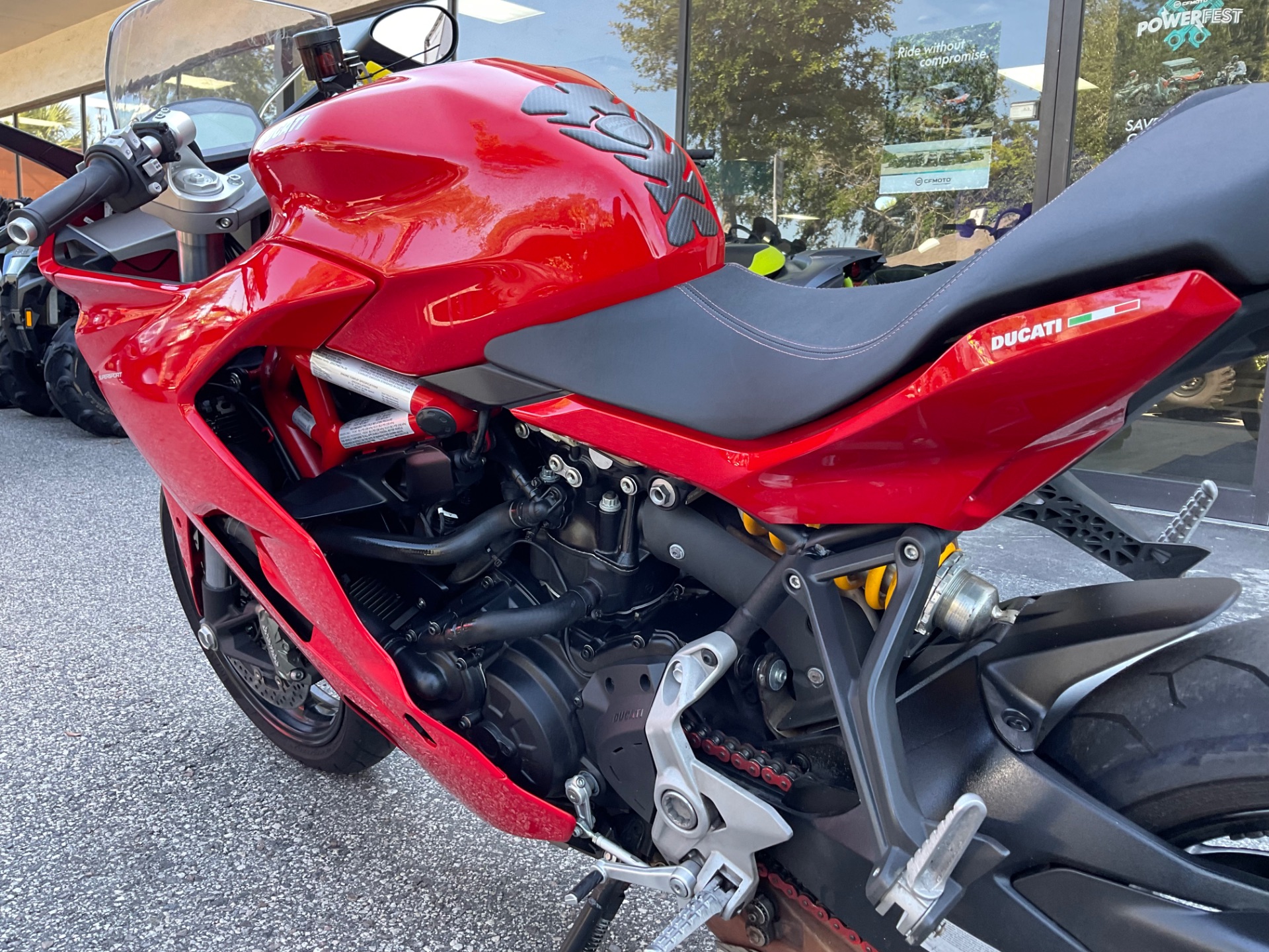 2018 Ducati SuperSport in Sanford, Florida - Photo 12