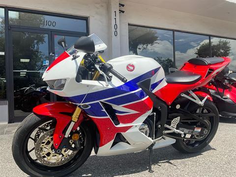 2022 Honda CBR600RR in Sanford, Florida - Photo 2