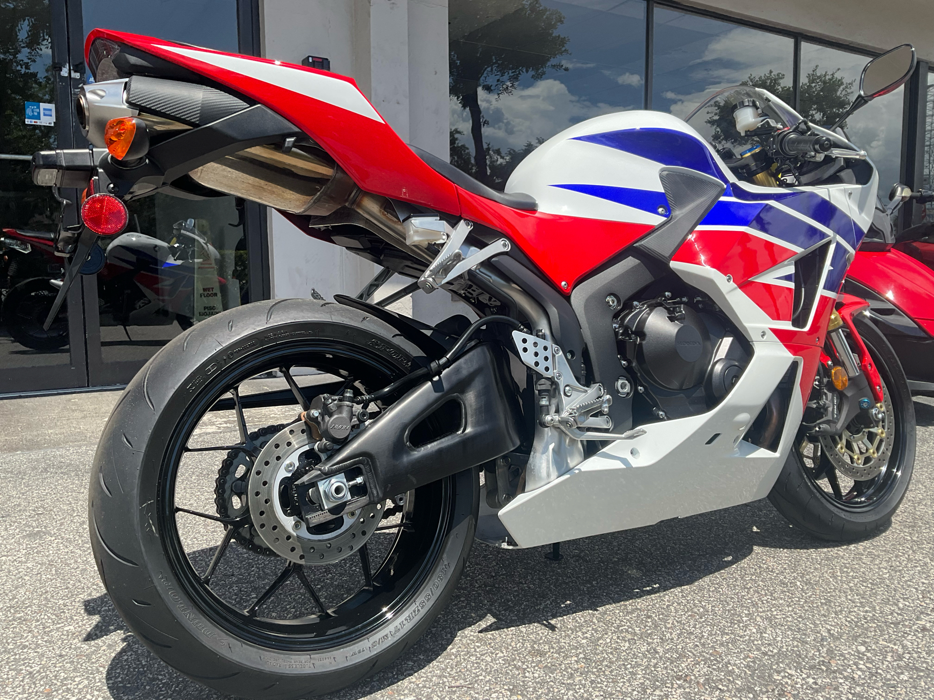 2022 Honda CBR600RR in Sanford, Florida - Photo 8