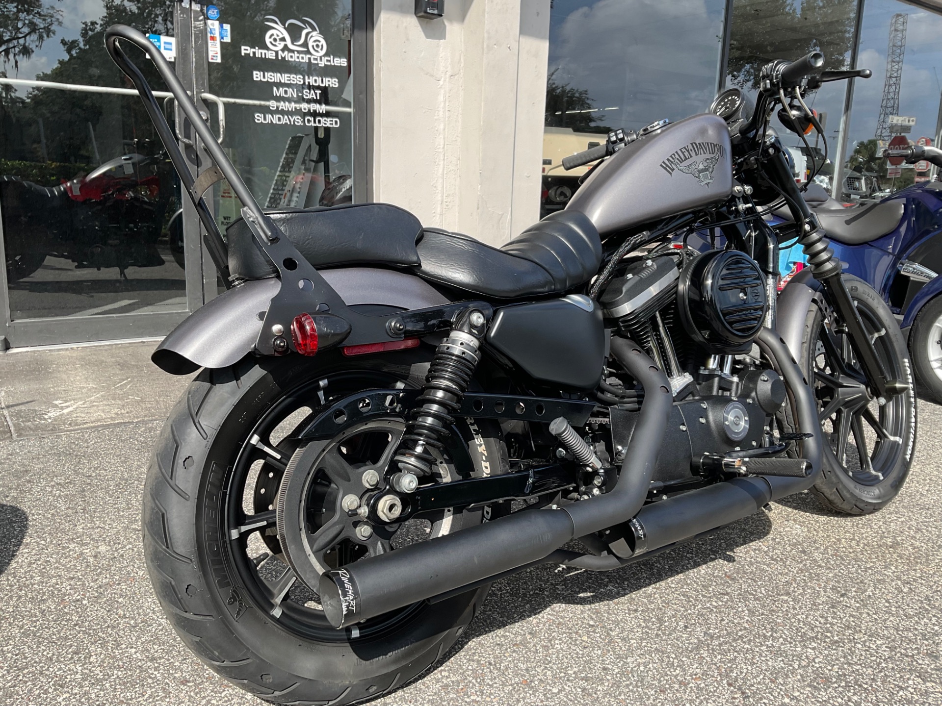 2017 Harley-Davidson Iron 883™ in Sanford, Florida - Photo 8