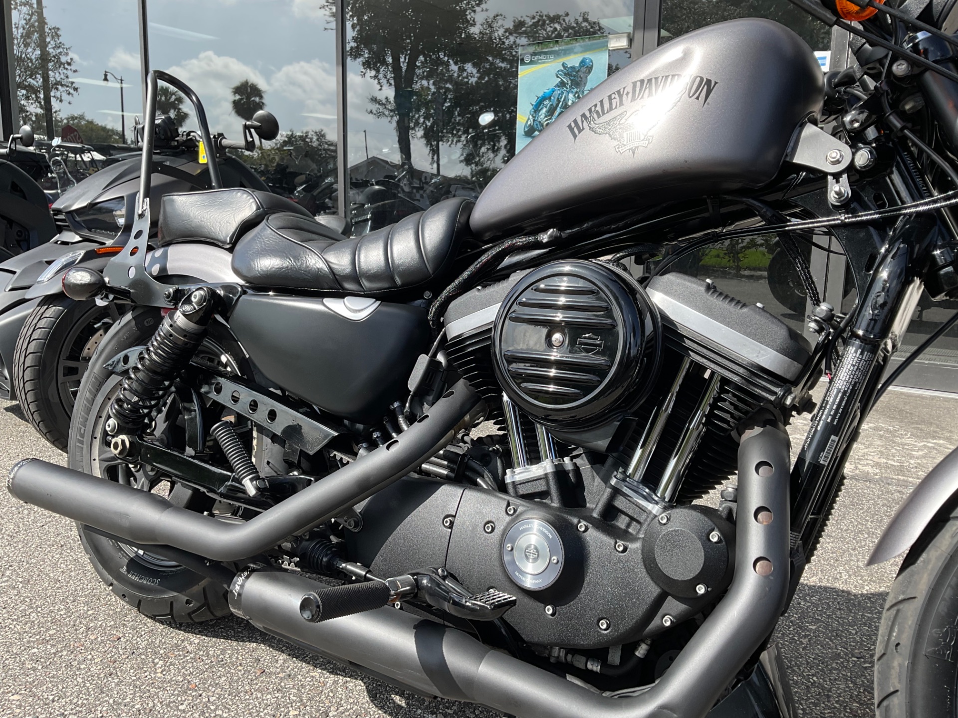 2017 Harley-Davidson Iron 883™ in Sanford, Florida - Photo 18