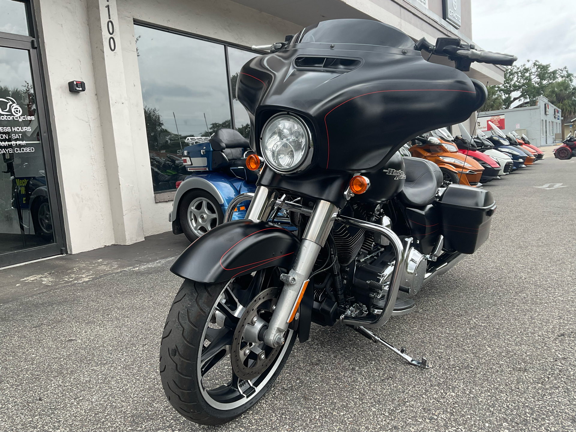 2015 Harley-Davidson Street Glide® Special in Sanford, Florida - Photo 3