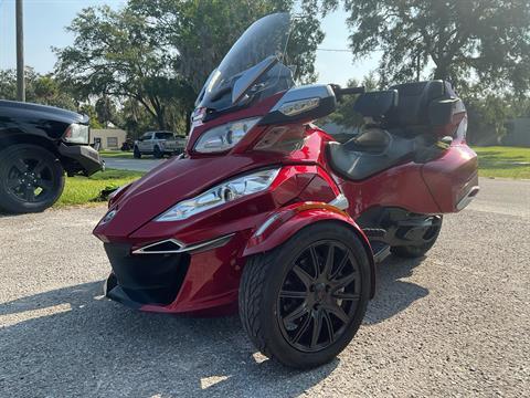 2016 Can-Am Spyder RT-S SE6 in Sanford, Florida - Photo 6