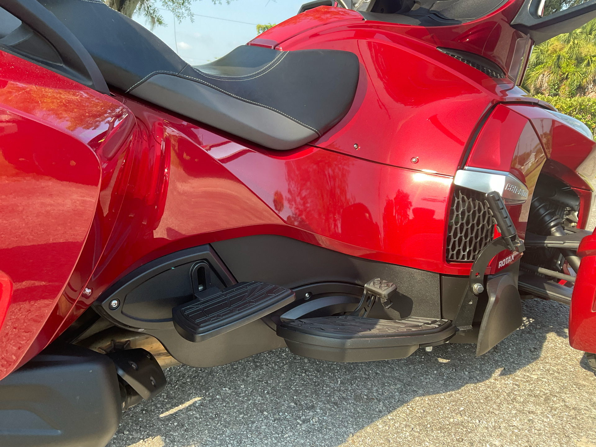 2016 Can-Am Spyder RT-S SE6 in Sanford, Florida - Photo 12