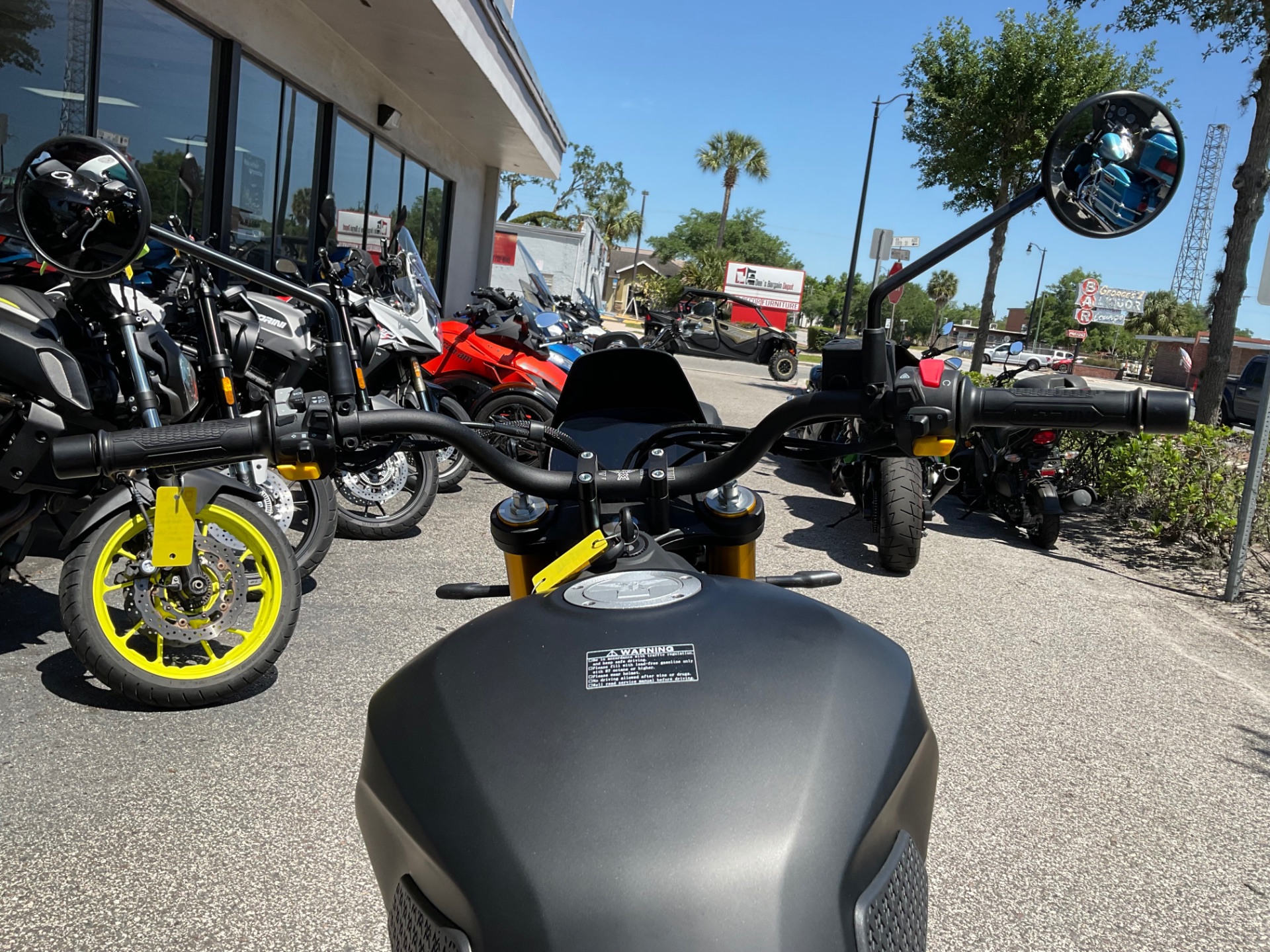 2023 MotoMorini SEIEMMEZZO SCR in Sanford, Florida - Photo 25