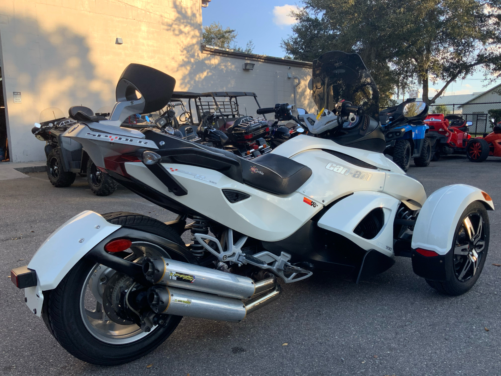 2010 Can-Am Spyder® RS-S SE5 in Sanford, Florida - Photo 8
