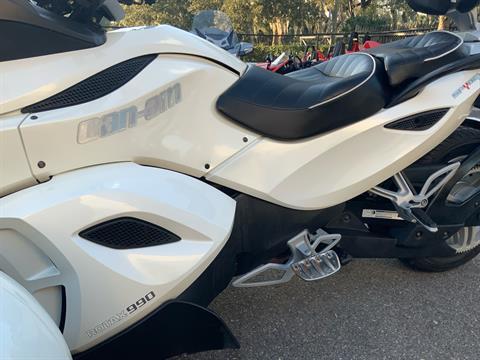 2010 Can-Am Spyder® RS-S SE5 in Sanford, Florida - Photo 13