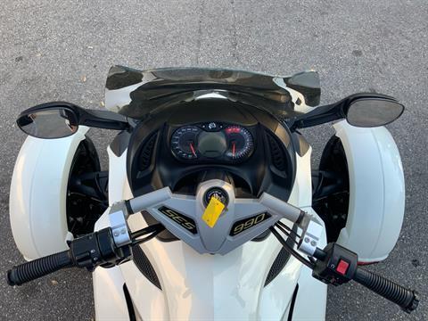 2010 Can-Am Spyder® RS-S SE5 in Sanford, Florida - Photo 26