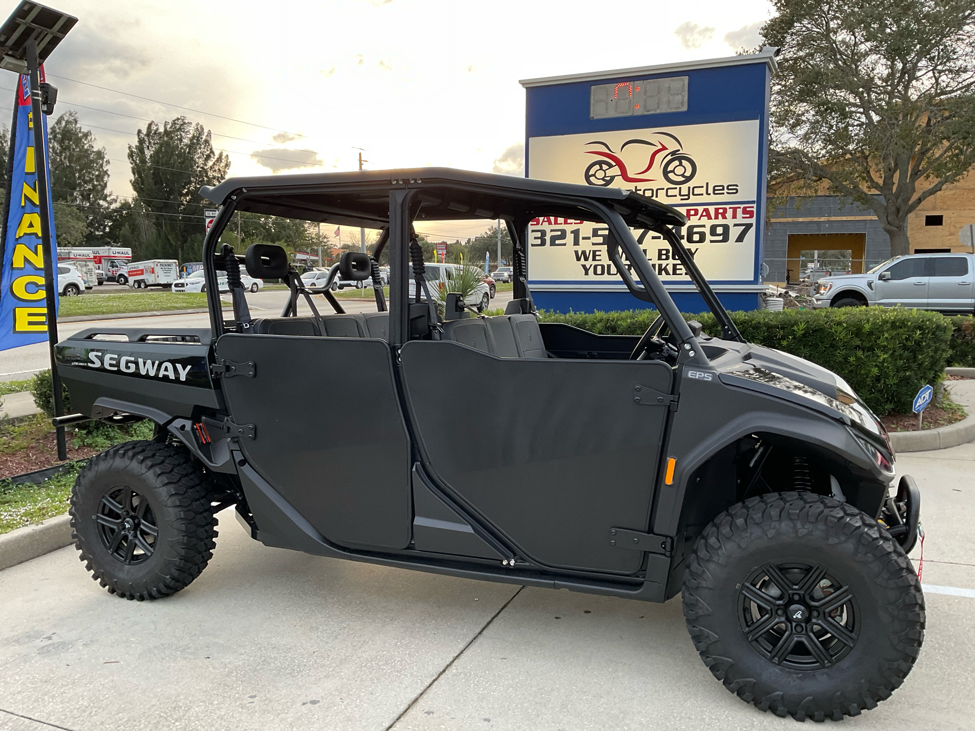 2024 Segway Powersports UT10 P Crew in Melbourne, Florida - Photo 2