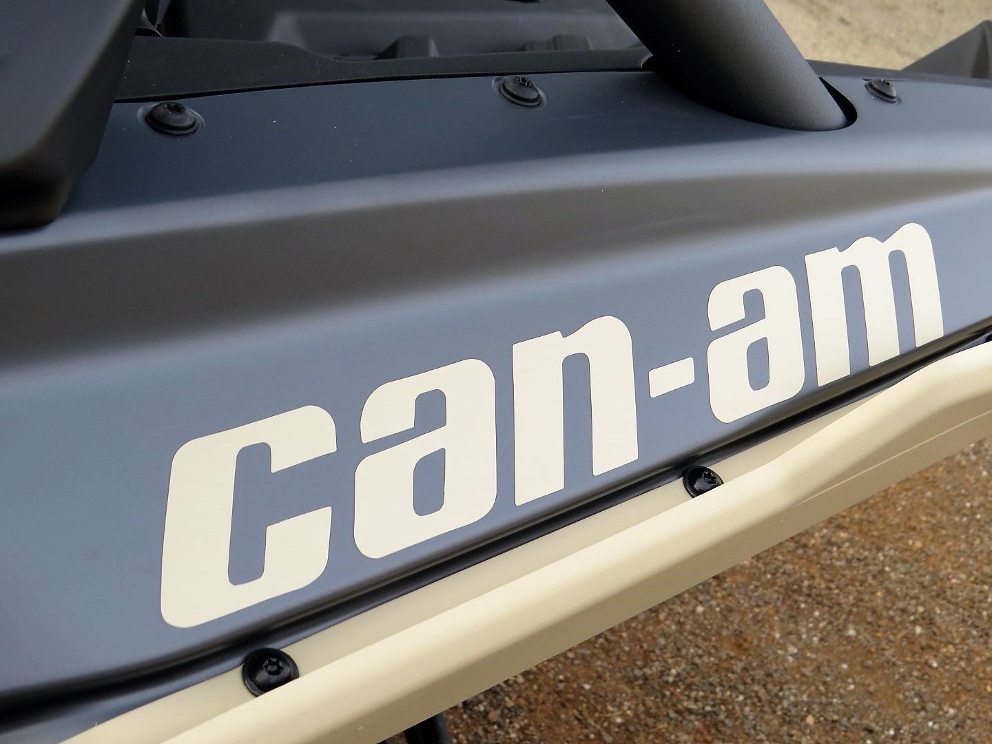 2023 Can-Am Maverick X3 X RC Turbo RR 64 in Mount Pleasant, Texas - Photo 21