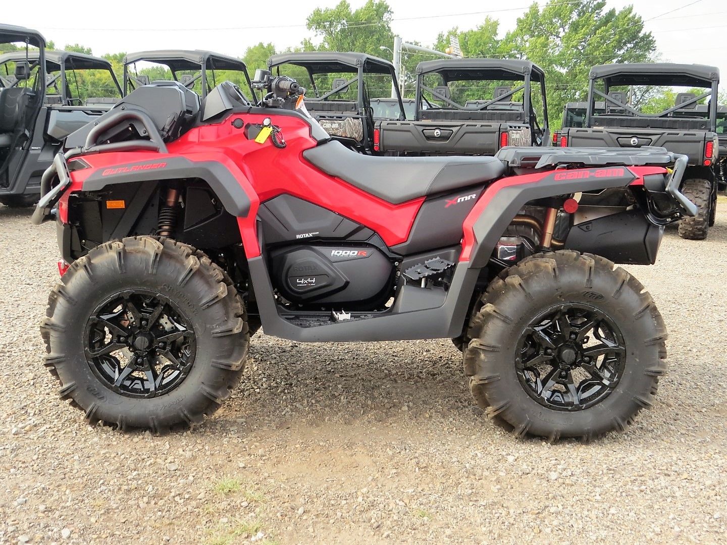 2024 Can-Am Outlander X MR 1000R in Mount Pleasant, Texas - Photo 4