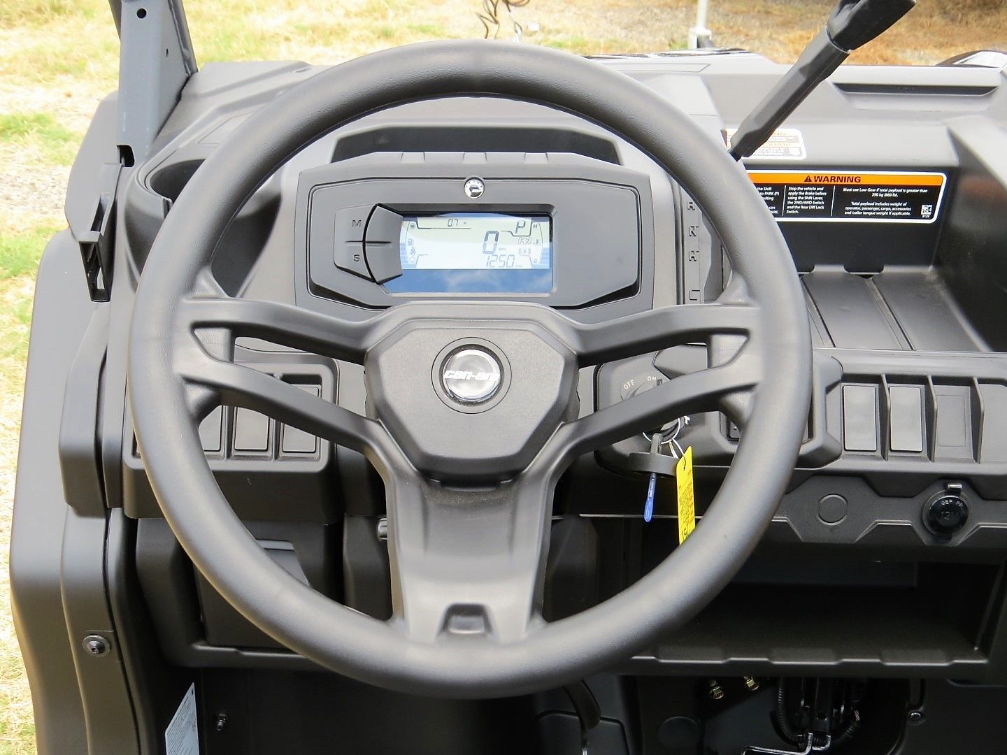 2025 Can-Am Defender MAX DPS HD10 in Mount Pleasant, Texas - Photo 12