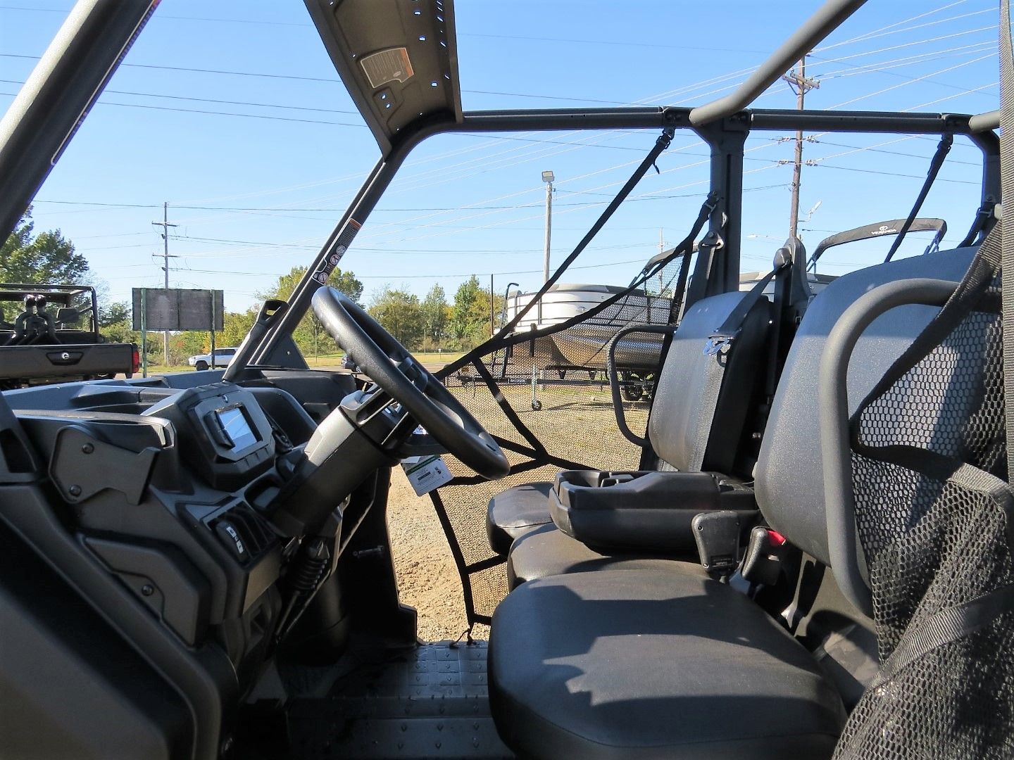 2025 Can-Am Defender MAX DPS HD9 in Mount Pleasant, Texas - Photo 9