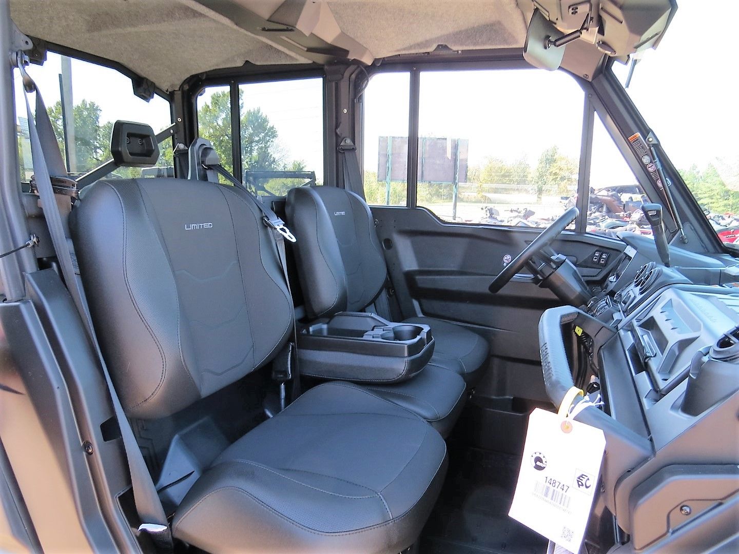 2025 Can-Am Defender MAX Limited in Mount Pleasant, Texas - Photo 20