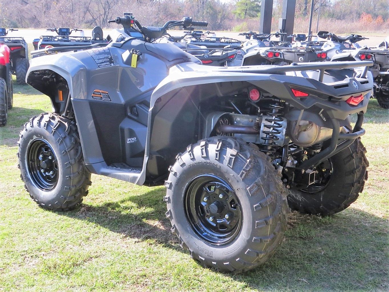 2023 Can-Am Outlander DPS 700 in Mount Pleasant, Texas - Photo 5