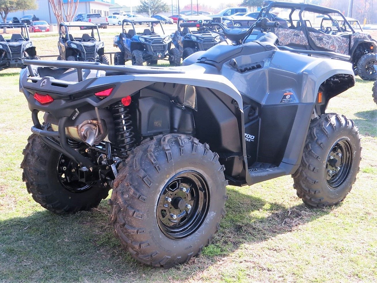 2023 Can-Am Outlander DPS 700 in Mount Pleasant, Texas - Photo 7