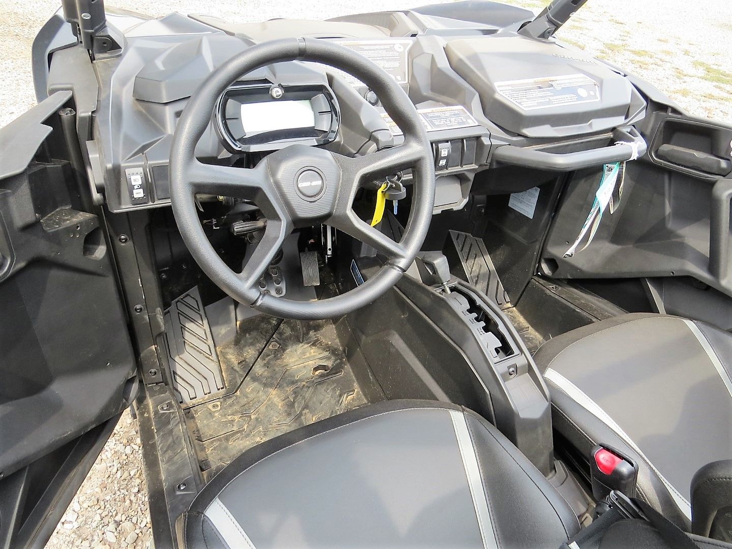 2023 Can-Am Maverick Sport Max DPS in Mount Pleasant, Texas - Photo 11