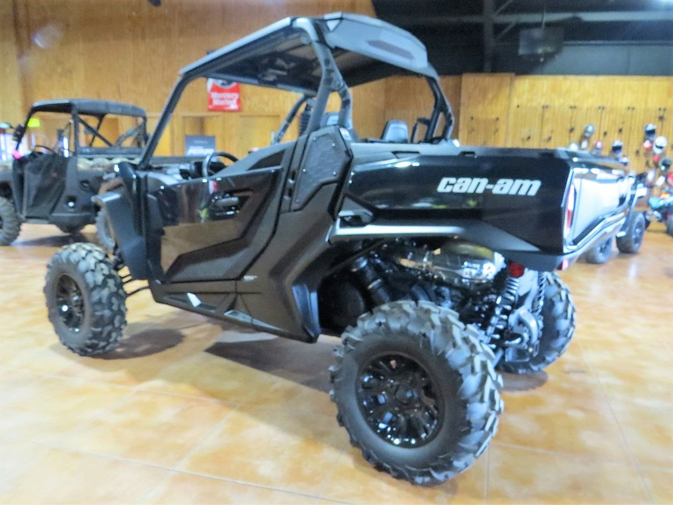2023 Can-Am Commander XT 1000R in Mount Pleasant, Texas - Photo 6