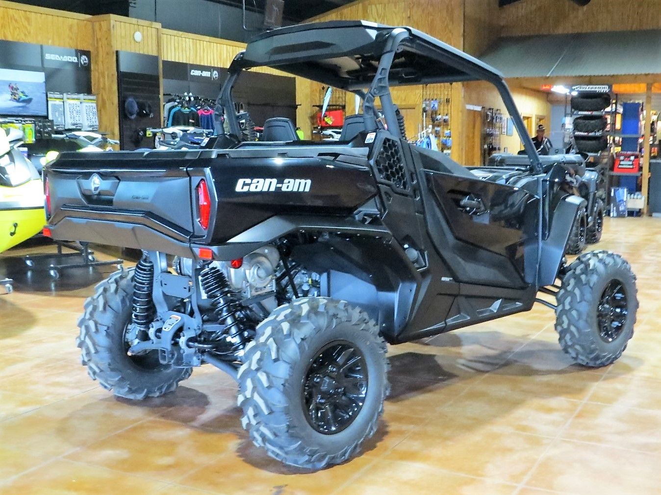 2023 Can-Am Commander XT 1000R in Mount Pleasant, Texas - Photo 8