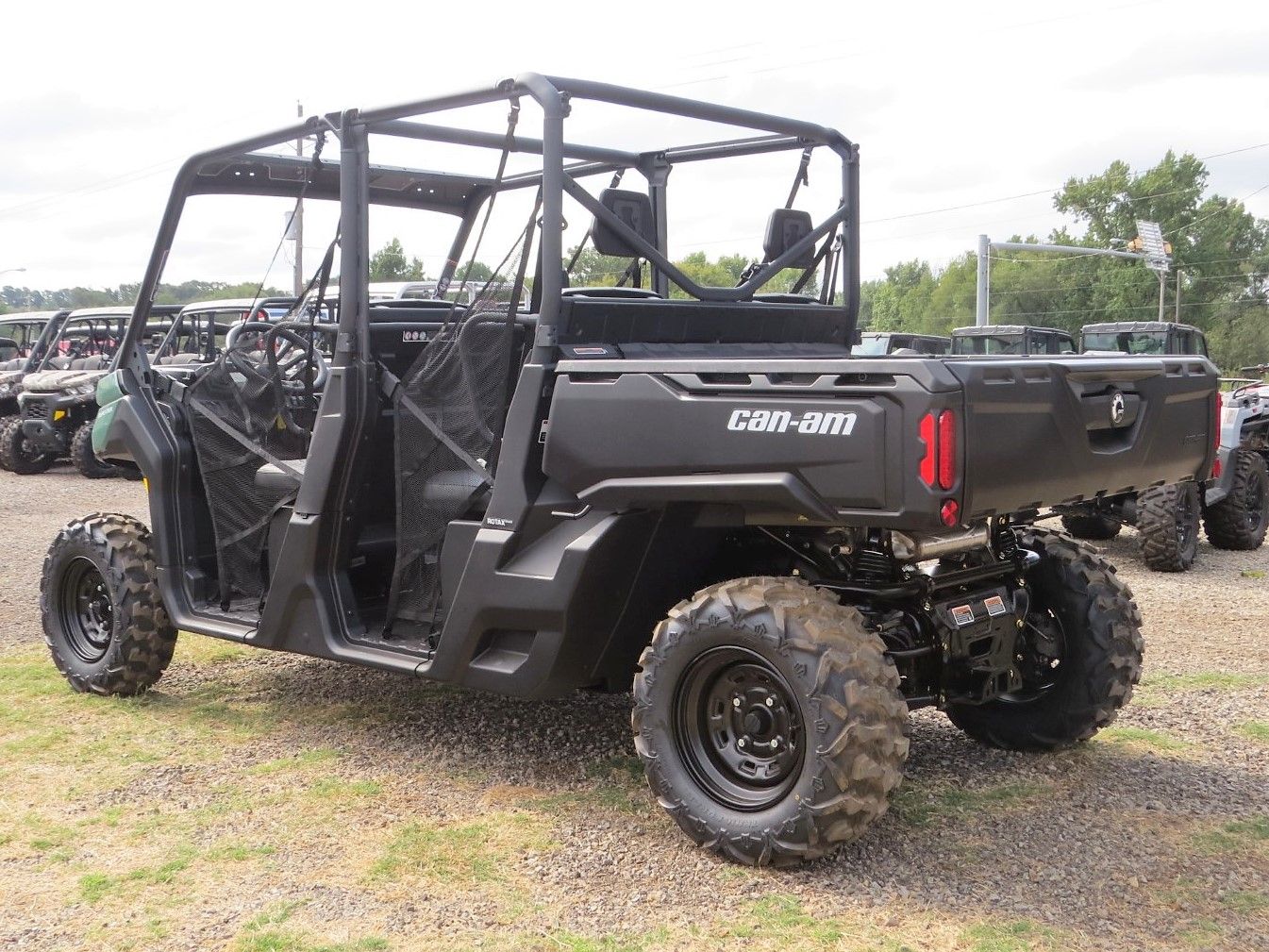 2025 Can-Am Defender MAX HD7 in Mount Pleasant, Texas - Photo 5