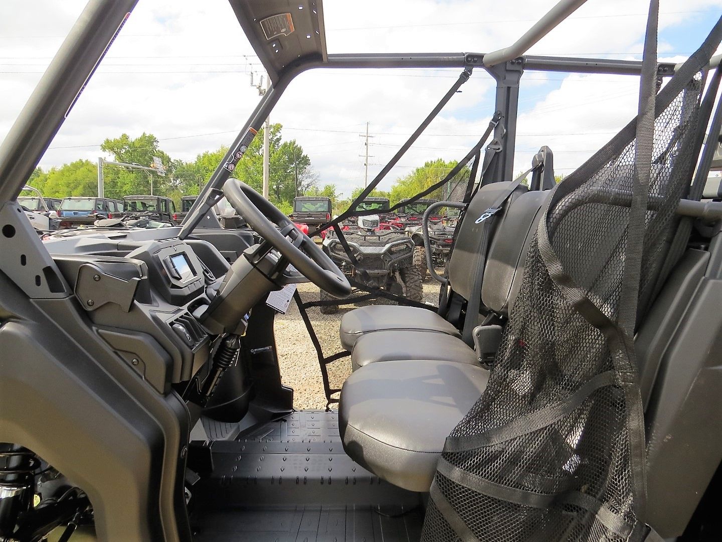 2025 Can-Am Defender MAX HD7 in Mount Pleasant, Texas - Photo 9