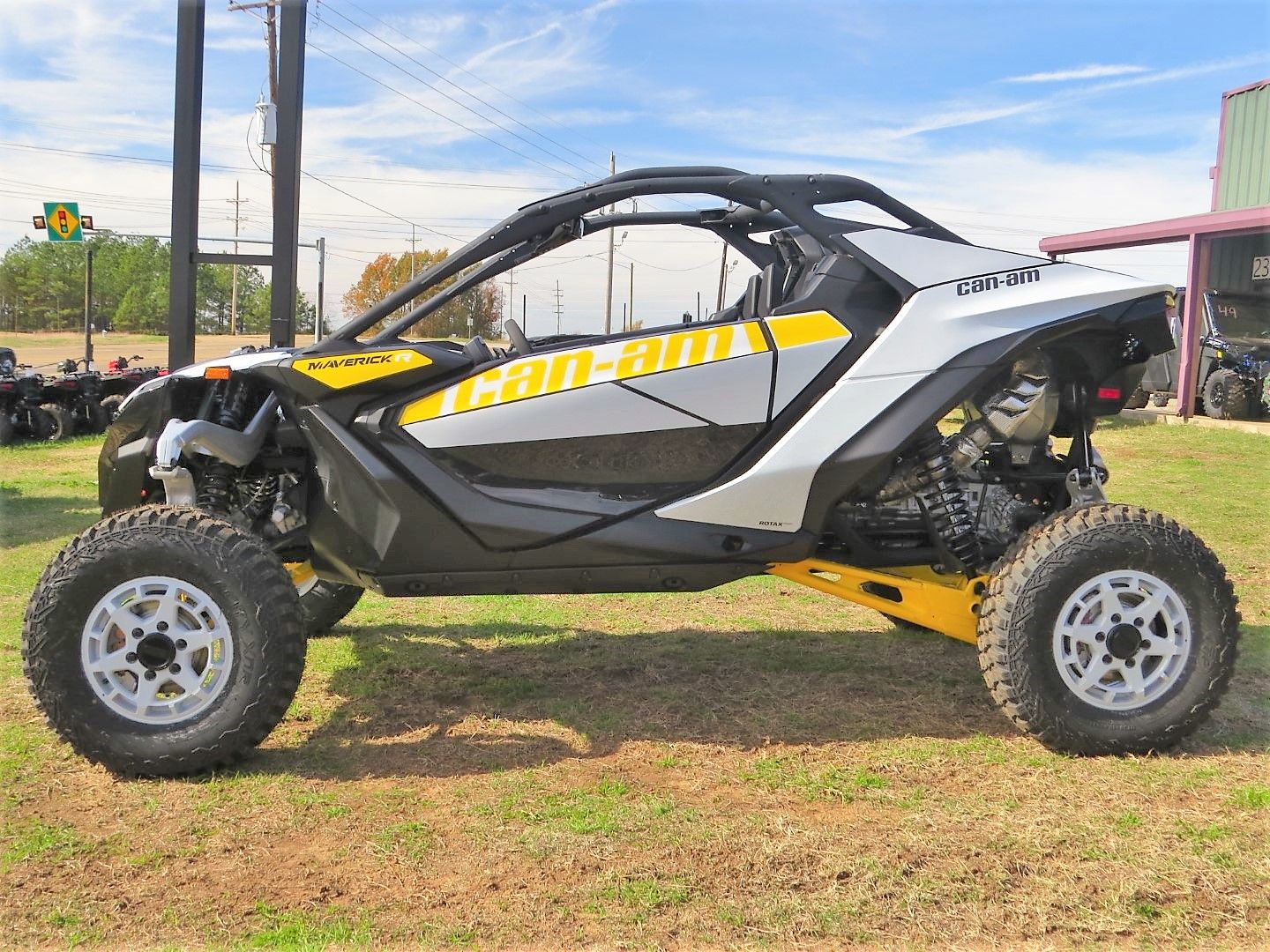 2024 Can-Am Maverick R 999T DCT in Mount Pleasant, Texas - Photo 4