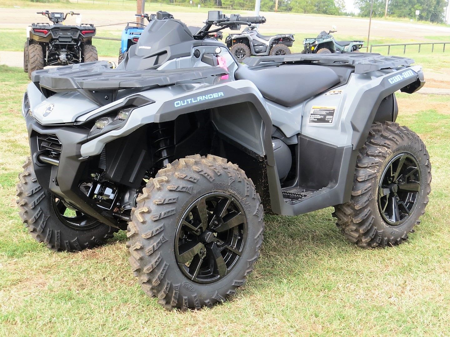 2023 Can-Am Outlander DPS 850 in Mount Pleasant, Texas - Photo 3