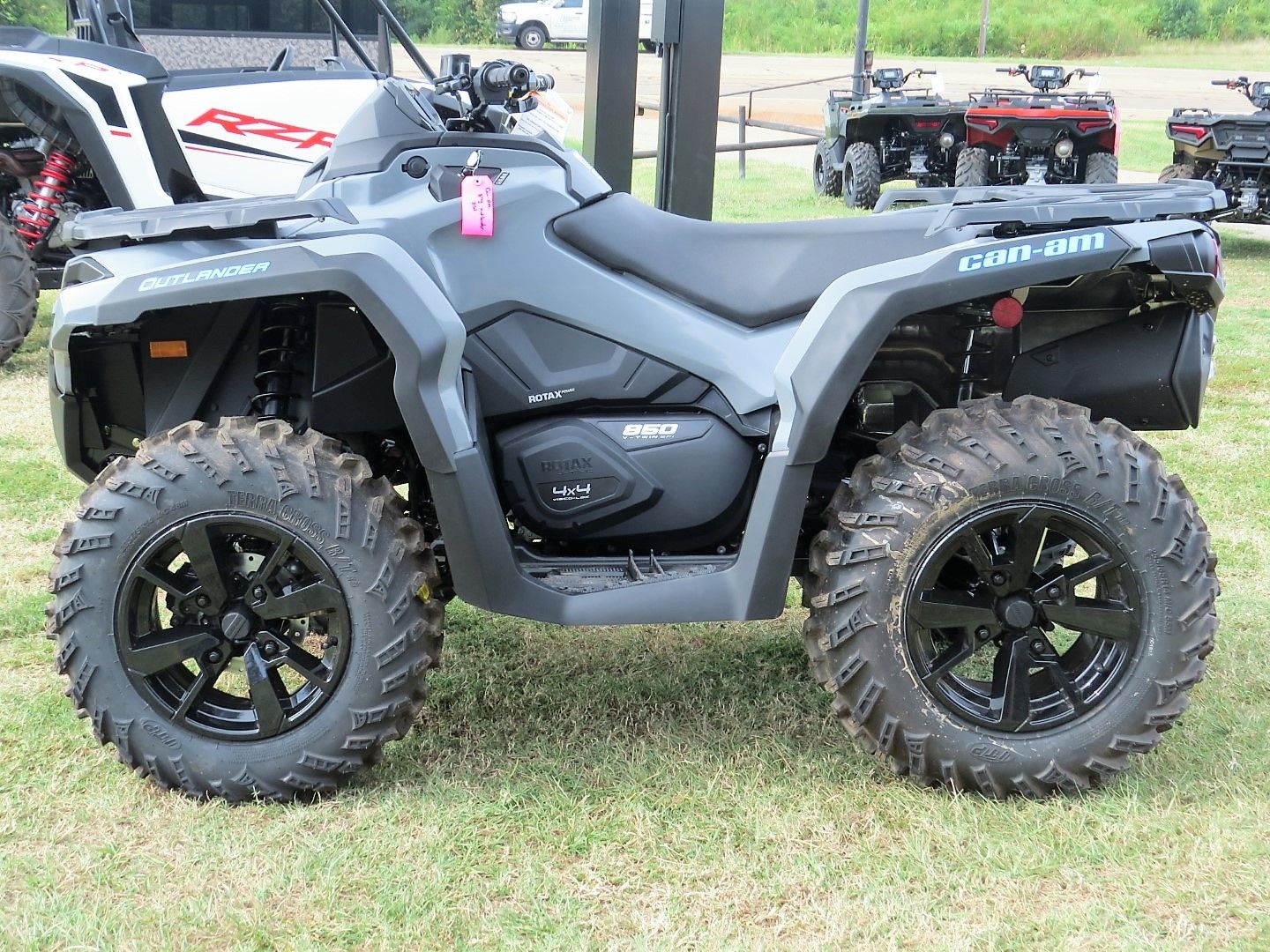 2023 Can-Am Outlander DPS 850 in Mount Pleasant, Texas - Photo 4