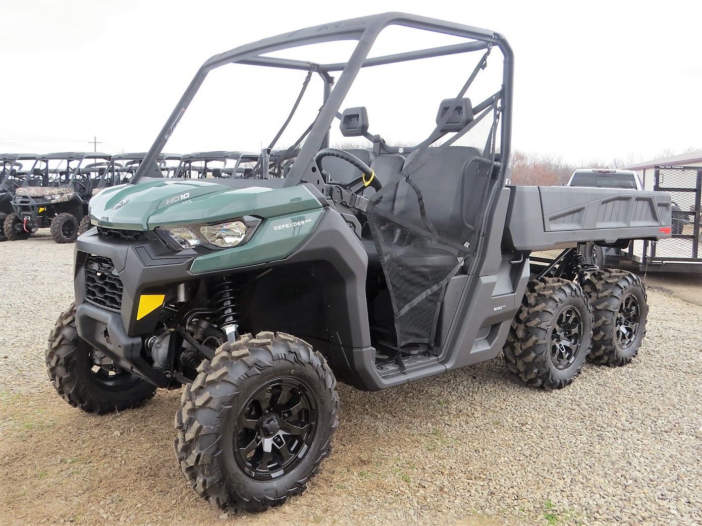 2023 Can-Am Defender 6x6 DPS HD10 in Mount Pleasant, Texas - Photo 3