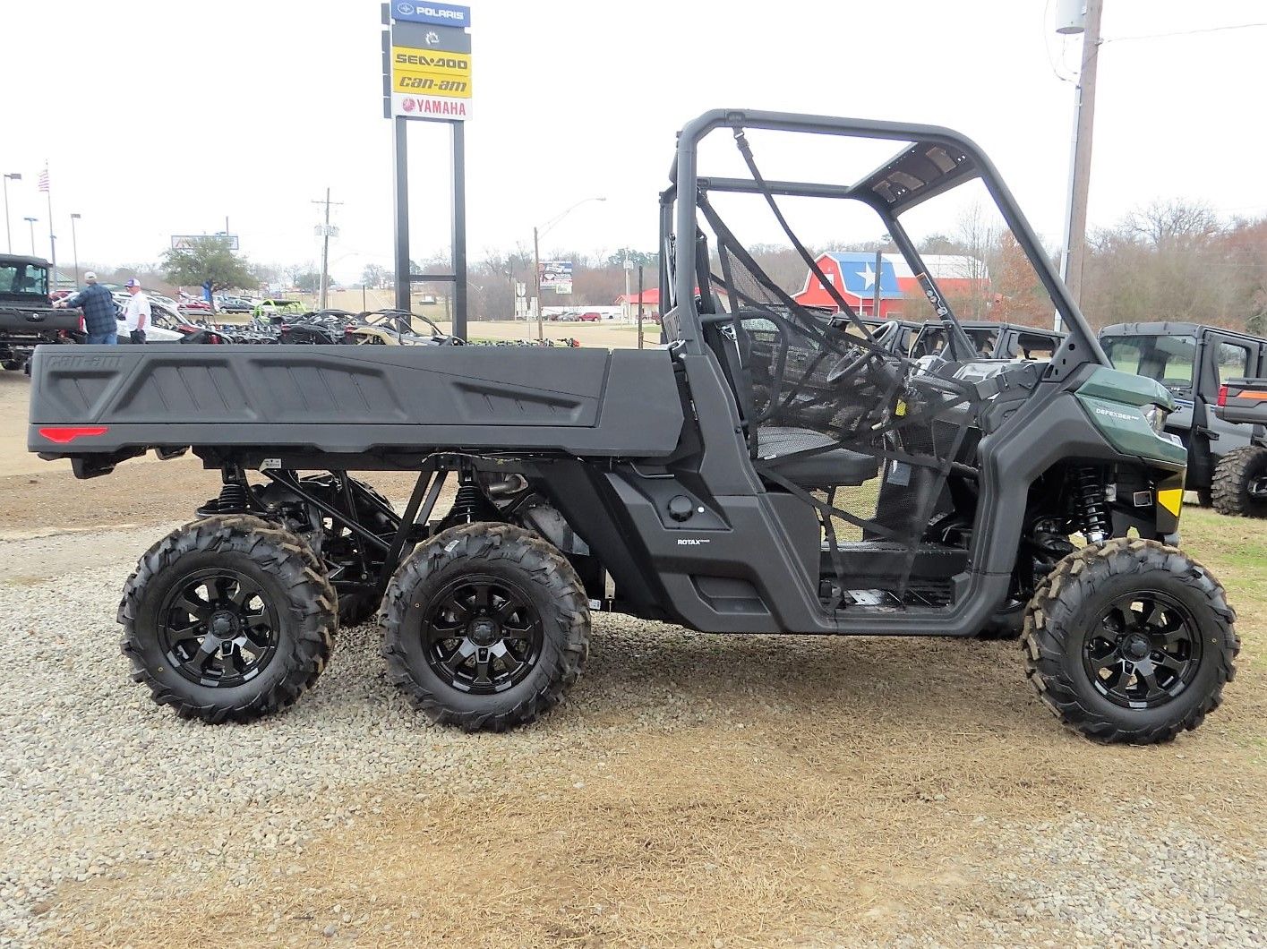 2023 Can-Am Defender 6x6 DPS HD10 in Mount Pleasant, Texas - Photo 8