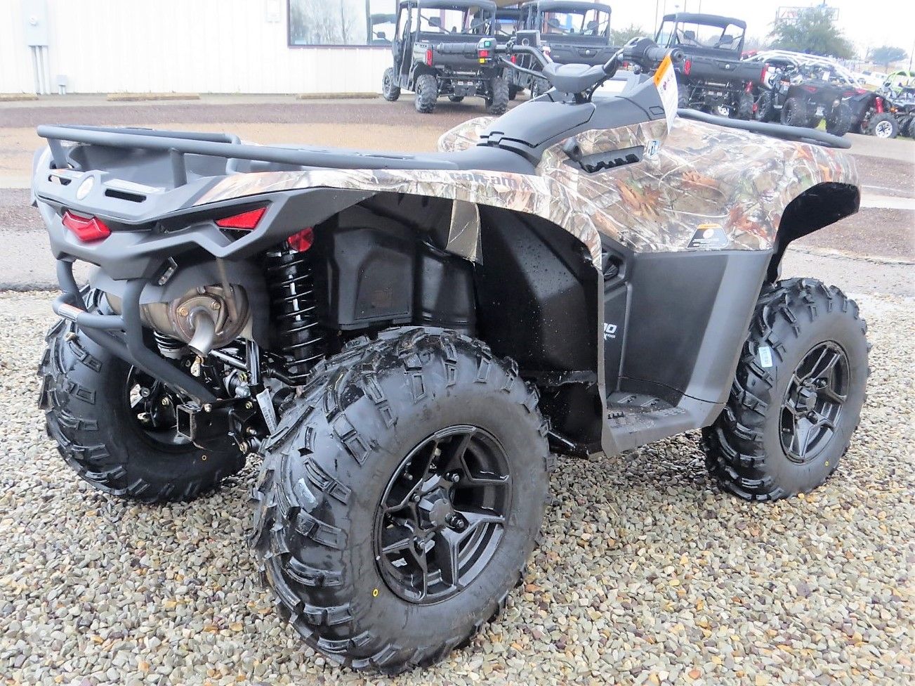 2024 Can-Am Outlander DPS 700 in Mount Pleasant, Texas - Photo 7