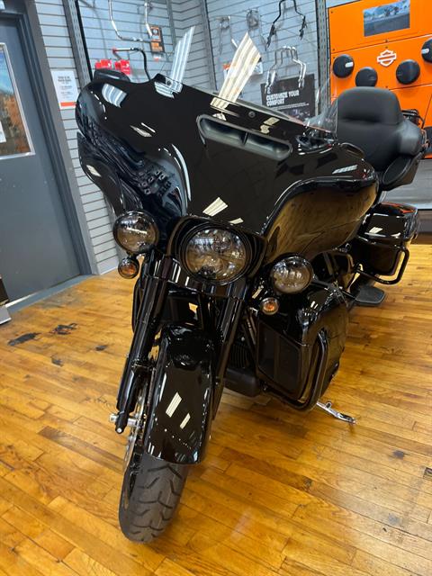 2022 Harley-Davidson Ultra Limited in South Charleston, West Virginia - Photo 2
