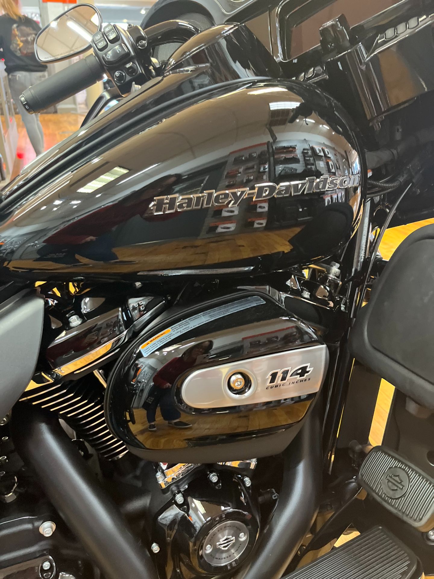 2022 Harley-Davidson Ultra Limited in South Charleston, West Virginia - Photo 6