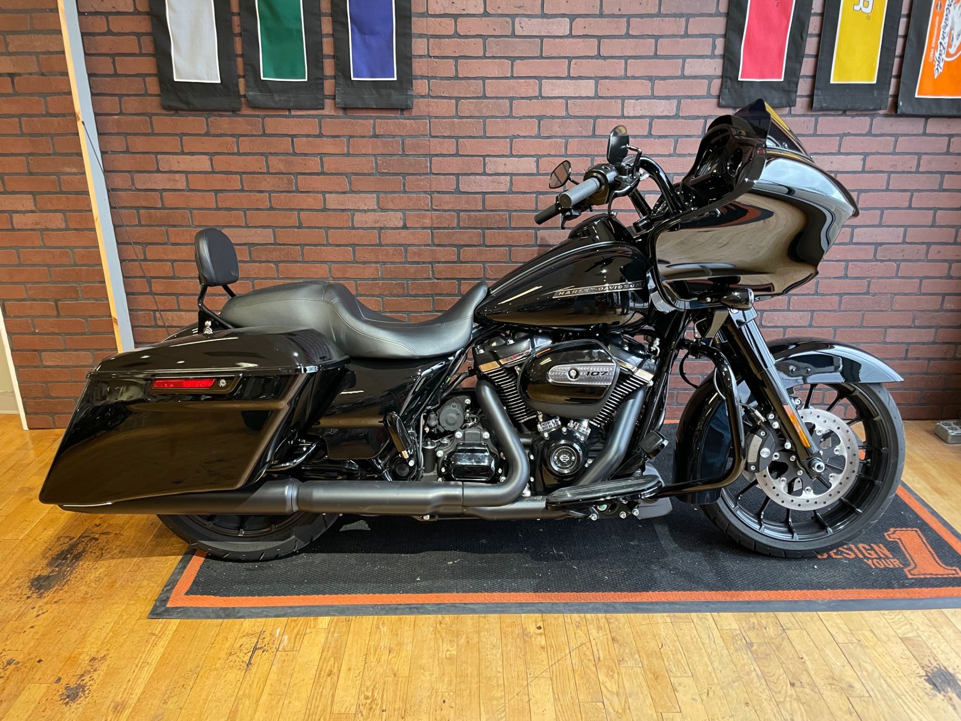 Used 2018 Harley Davidson Road Glide Special Motorcycles In South Charleston Wv 666631 Vivid Black