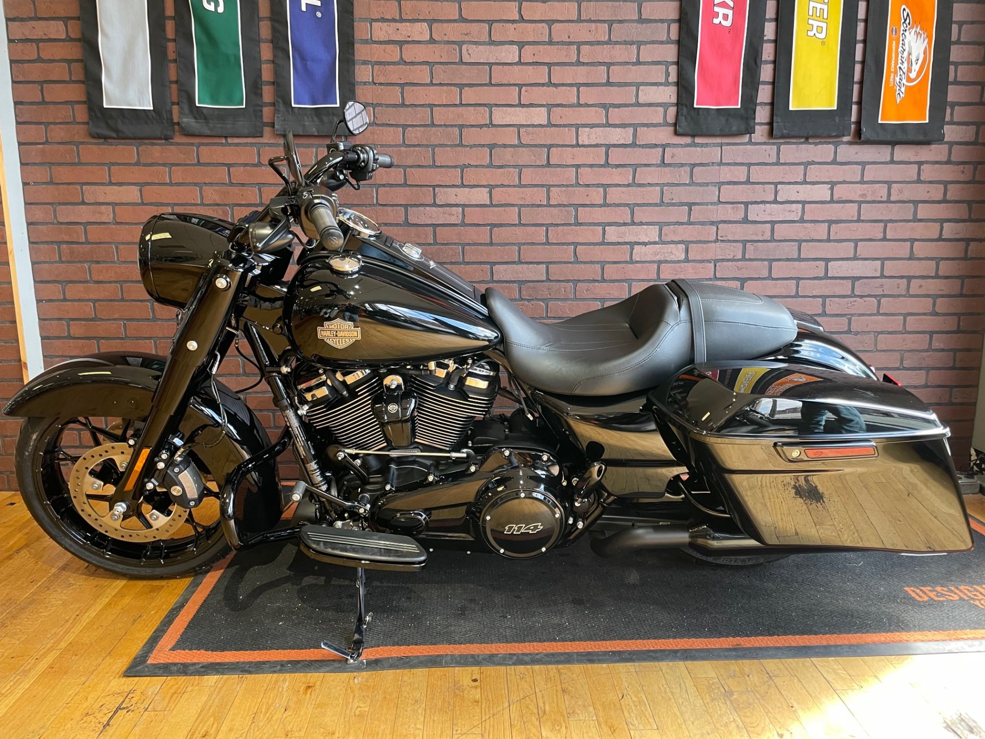 2021 Harley-Davidson Road King® Special in South Charleston, West Virginia - Photo 4