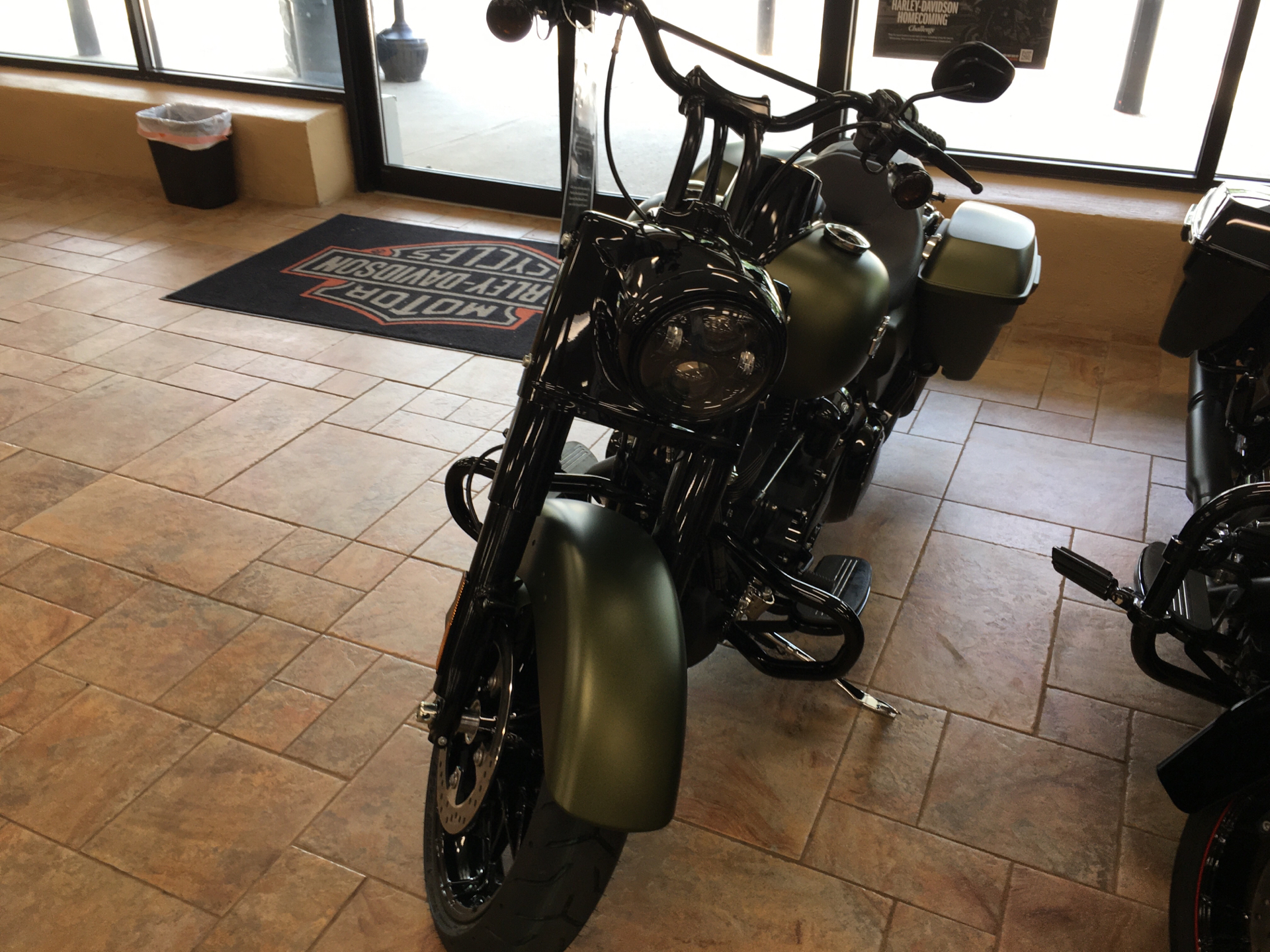2022 Harley-Davidson FLHRXS in Cincinnati, Ohio - Photo 2