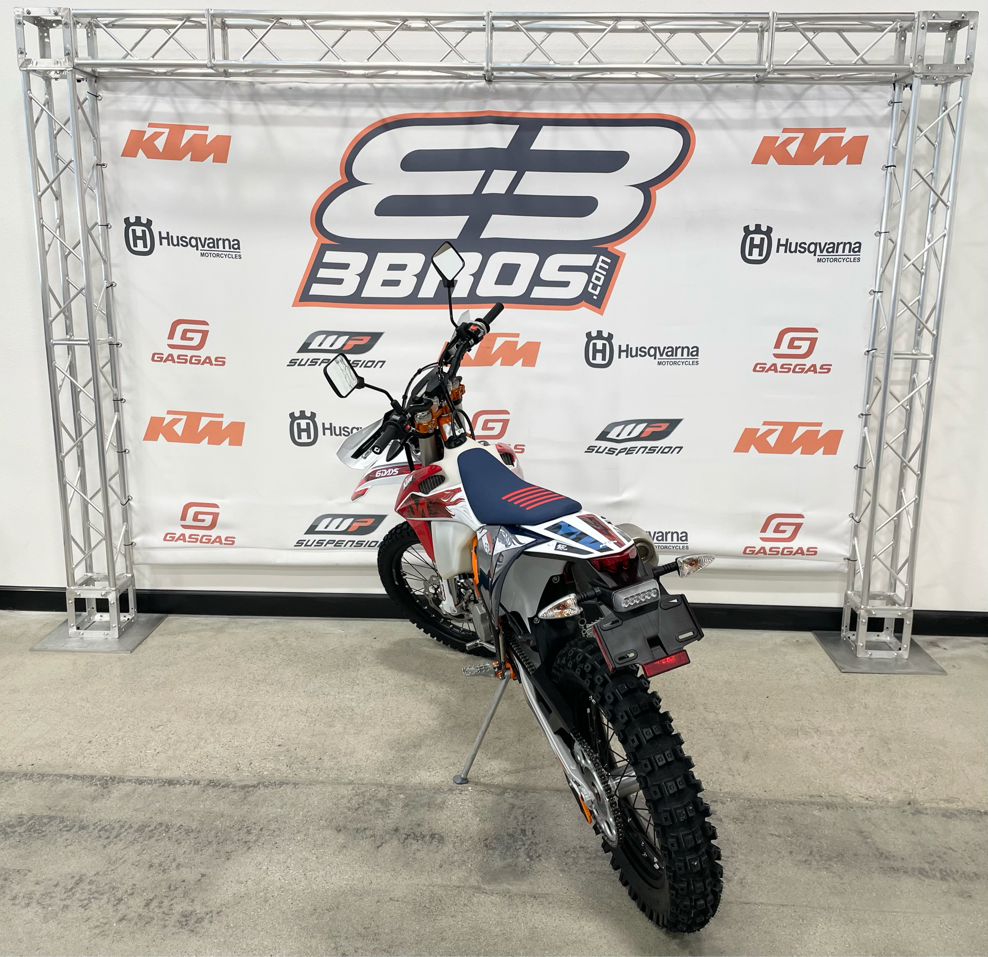 2023 KTM 500 EXC-F Six Days in Costa Mesa, California - Photo 6