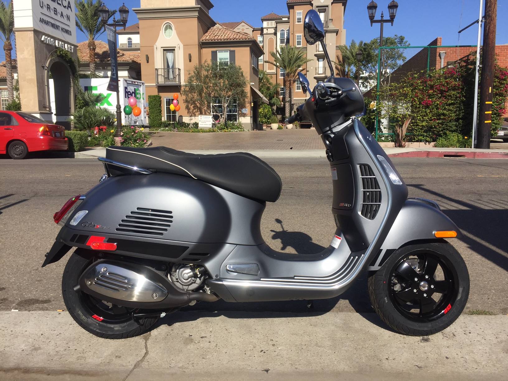 Vespa GTS 300 Super Sport Price - Better to ride a Vespa than others