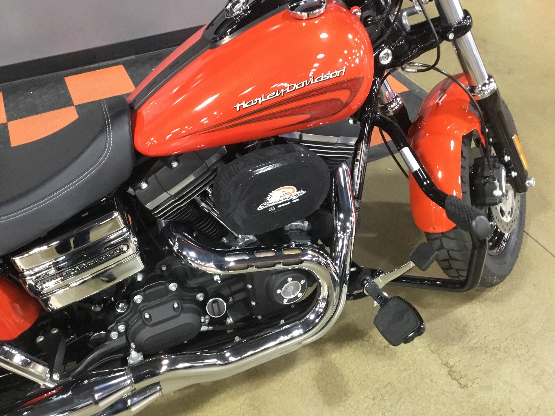 Used 17 Harley Davidson Fat Bob Vivid Black Motorcycles In Cedar Rapids Ia a