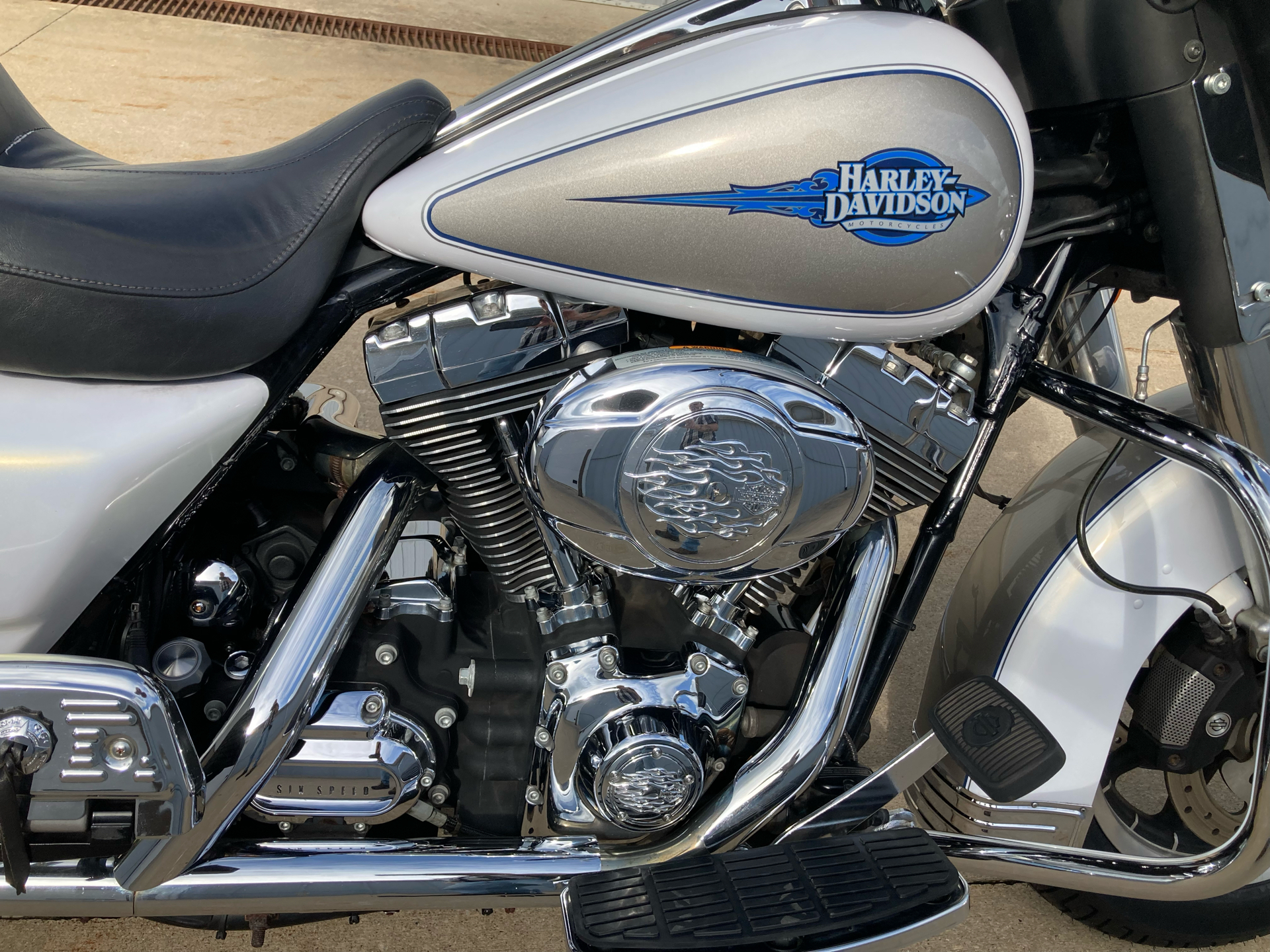 2008 Harley-Davidson Electra Glide® Classic in Fremont, Michigan - Photo 5