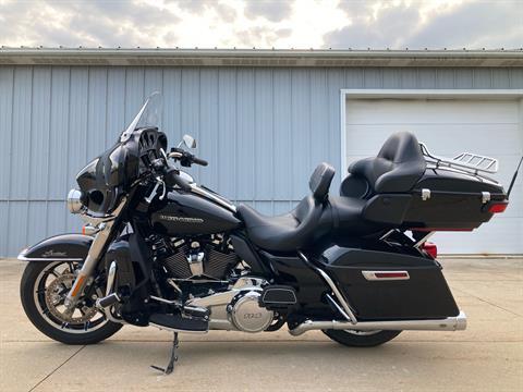 2019 Harley-Davidson Ultra Limited in Fremont, Michigan - Photo 2