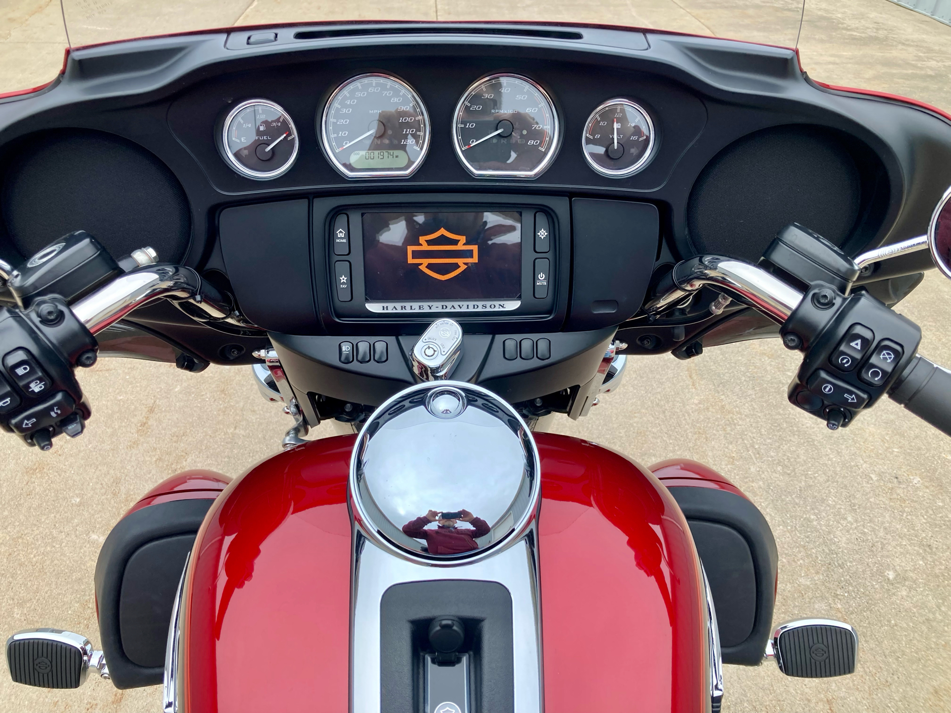 2018 Harley-Davidson Tri Glide® Ultra in Fremont, Michigan - Photo 6
